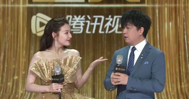 陈晓细心助阵，刘亦菲裙摆风华